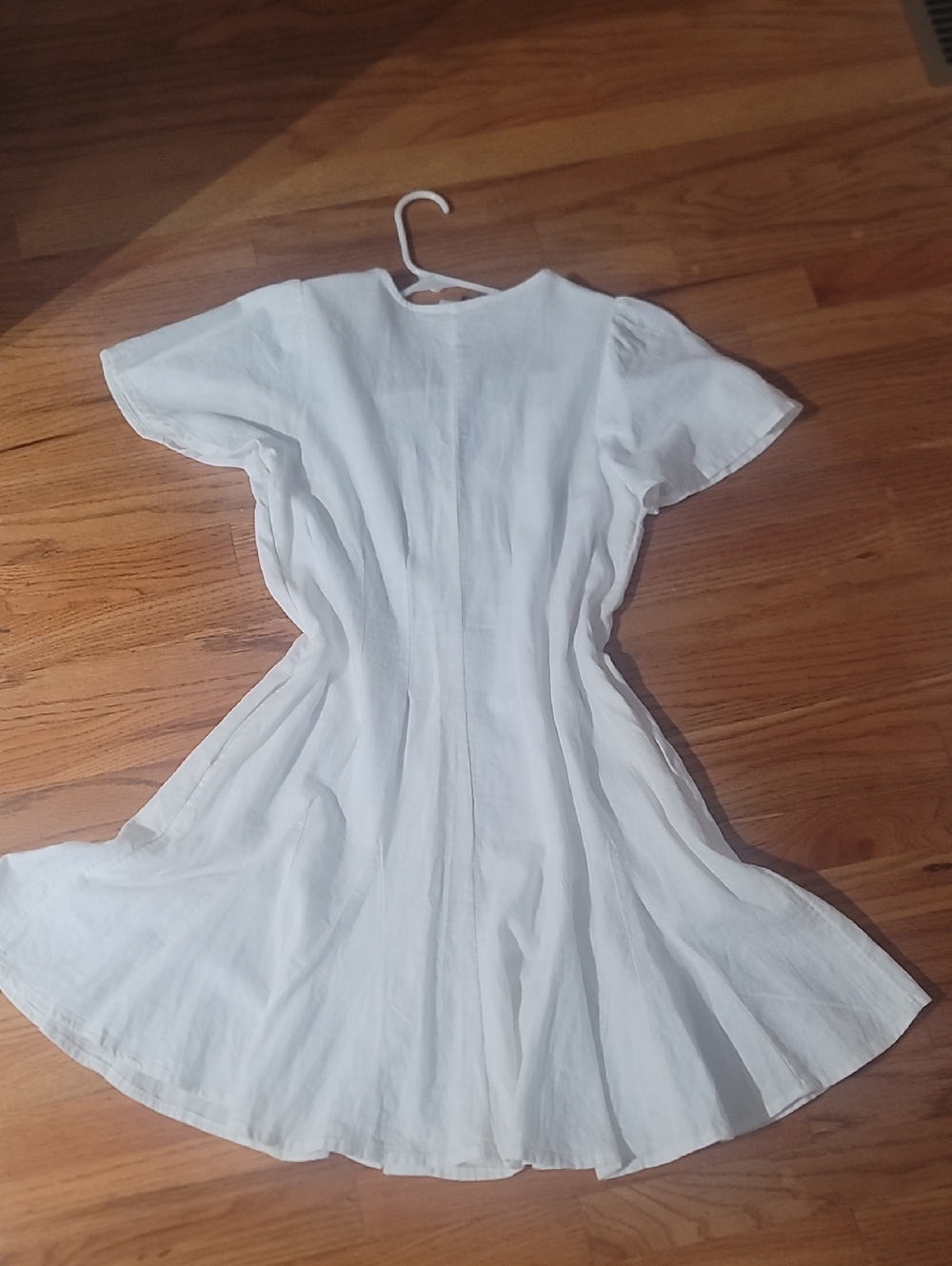 Universal Thread White linen cotton  Button-Front V-Neck Dress sz S